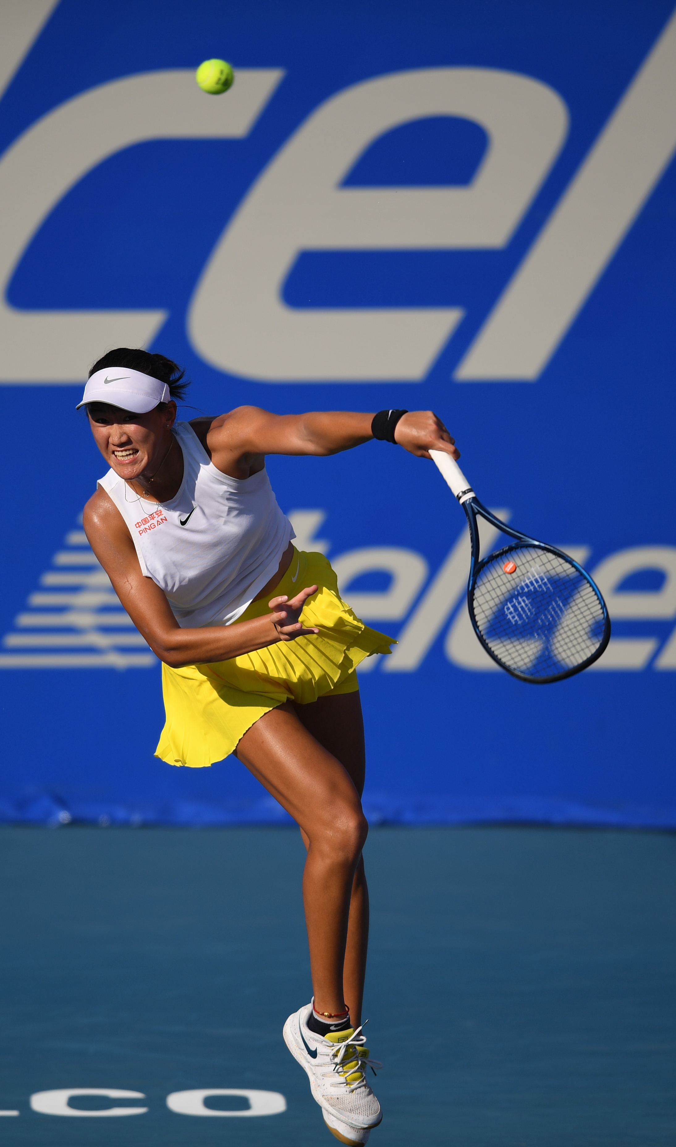 而在此热闹 而在此热闹