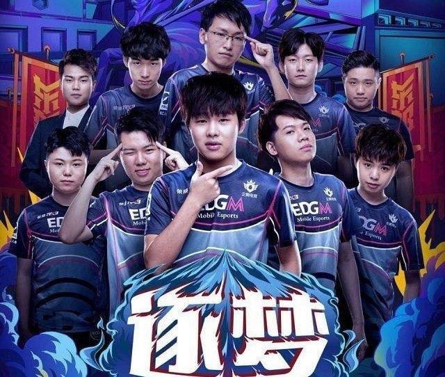 卡尔门前吃